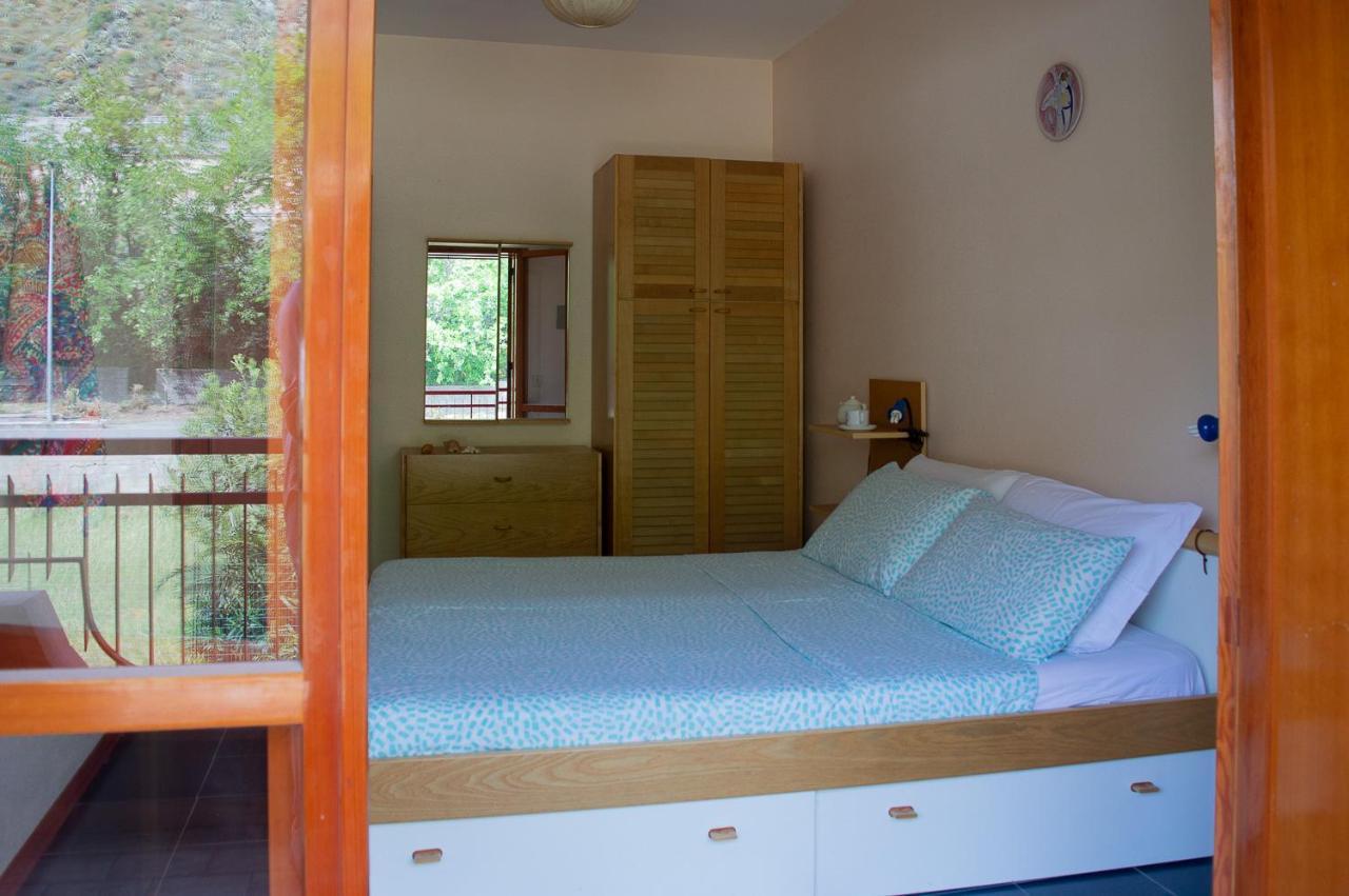 Beach House Blue Holiday เลโตยานนี ภายนอก รูปภาพ