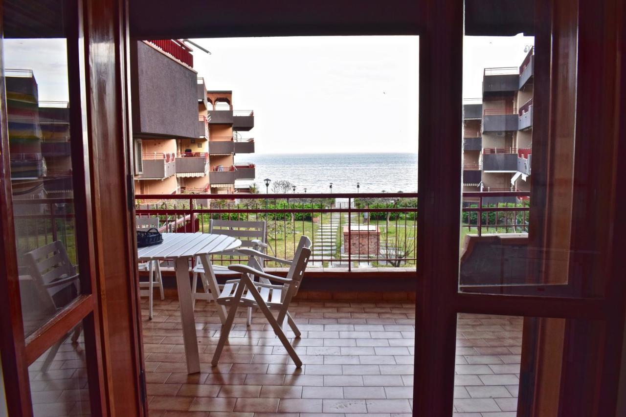 Beach House Blue Holiday เลโตยานนี ภายนอก รูปภาพ